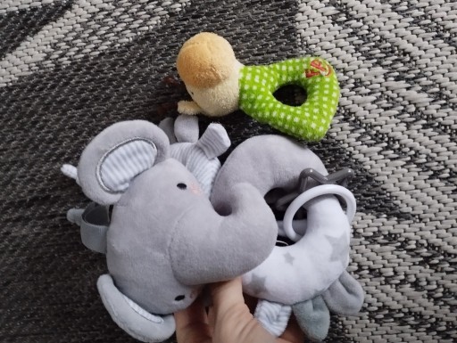 Zdjęcie oferty: Zabawki dla niemowląt: słonik i żyrafka