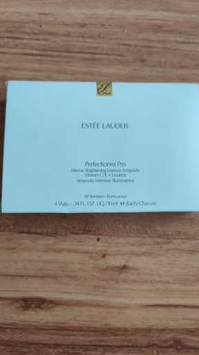 Zdjęcie oferty: Estee Lauder Perfectionist ampułki 4x10ml