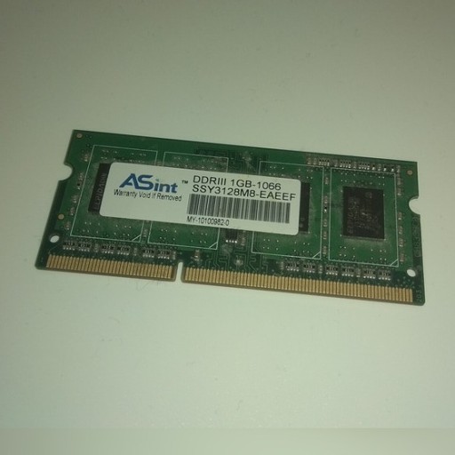 Zdjęcie oferty: Pamięć RAM 1GB Sodimm DDR3