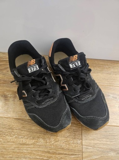 Zdjęcie oferty: 116. Czarne sneakersy New Balance WL373CE2 rozm 41