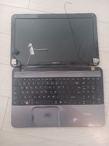 Zdjęcie oferty: Toshiba L850 palmrest obudowa matrycy.