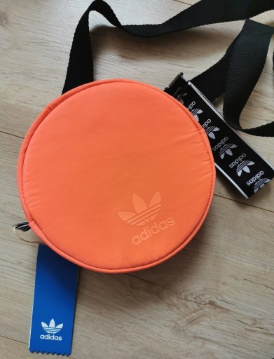 Zdjęcie oferty: Adidas saszetka nerka brelok neon