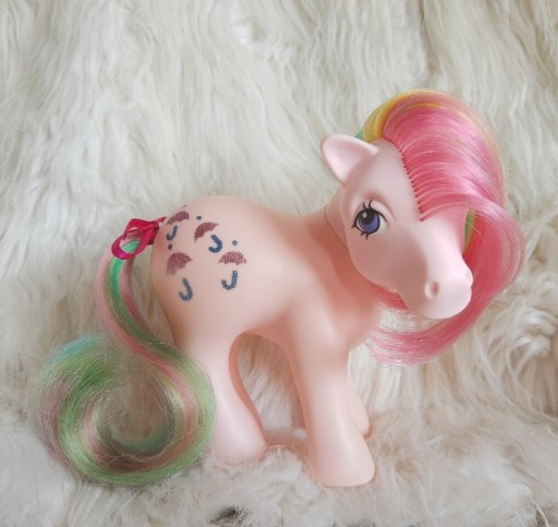 Zdjęcie oferty: My Little Pony kucyk G1 Parasol figurka konik 83r