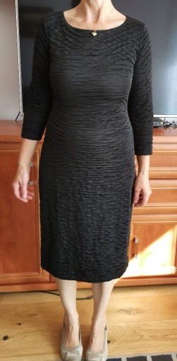 Zdjęcie oferty: Czarna sukienka wizytowa r. 40