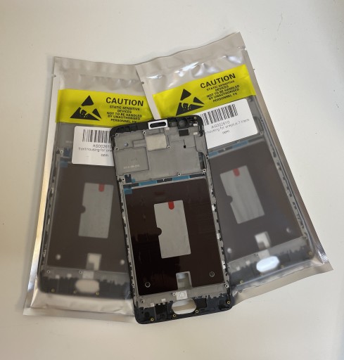 Zdjęcie oferty: Obudowa Ramka LCD Oneplus 3 3T