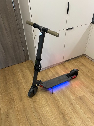 Zdjęcie oferty: Hulajnoga elektryczna Segway Ninebot ES2