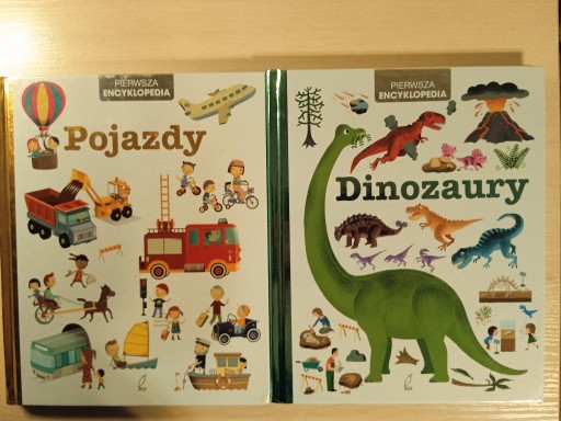 Zdjęcie oferty: Pierwsza encyklopedia Dinozaury, Pojazdy wyd.Wilga