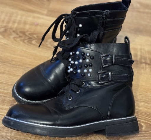 Zdjęcie oferty: Czarne botki Nelli Blu