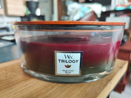 Zdjęcie oferty: Świeca elipsa Woodwick trilogy hearthside prezent 