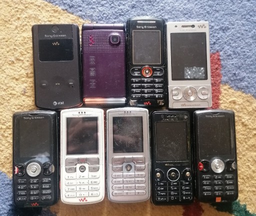 Zdjęcie oferty: Sony Ericsson 9 sztuk d750i w518a w715 w810 w800 w380i