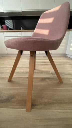 Zdjęcie oferty: Różowe krzesło tapicerowane do salonu GREA 4 szt.