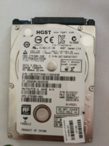 Zdjęcie oferty: Dysk HDD 320GB 2,5" HGST