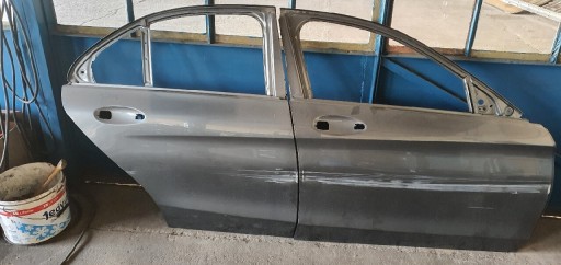 Zdjęcie oferty: Drzwi prewe mercedes a205 