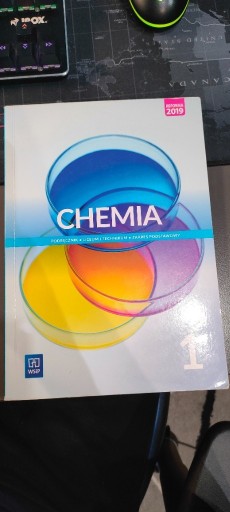 Zdjęcie oferty: Podręcznik Chemia 1