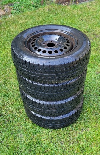 Zdjęcie oferty: Koła zimowe 15" Michelin