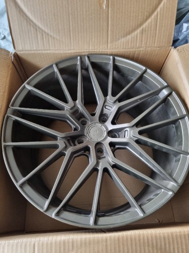 Zdjęcie oferty: 2x Felgi Japan Racing 20" bmw M4 JR38