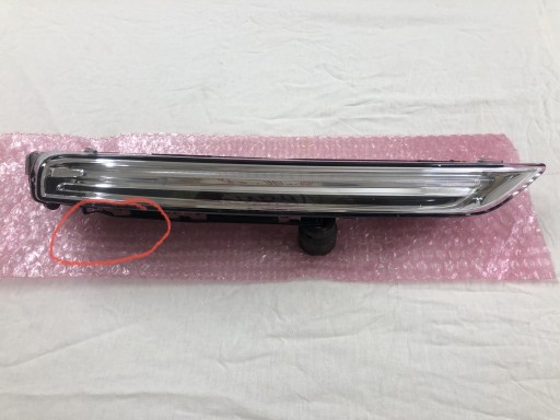 Zdjęcie oferty: Porsche Cayenne lampa Prawa 7P5941182