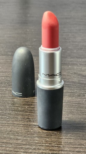 Zdjęcie oferty: Mac - Werk, werk, Powder Kiss Lipstick. Pomadka