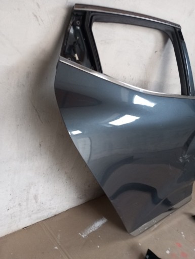 Zdjęcie oferty: Drzwi tylne prawe Renault Clio V