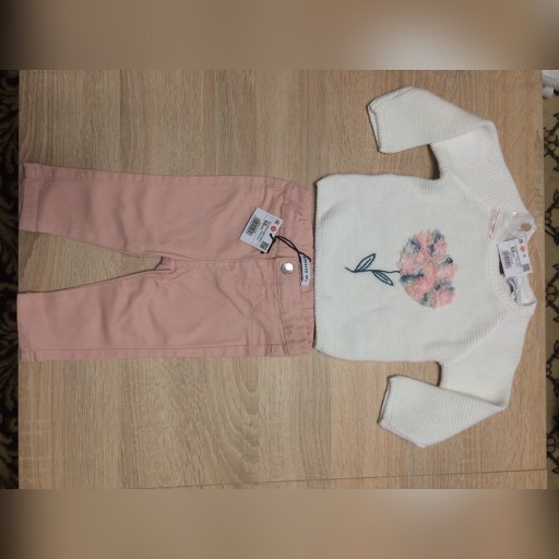 Zdjęcie oferty: Spodnie i bluza Reserved r.68