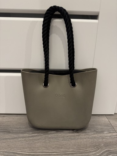 Zdjęcie oferty: Torebka O Bag mini Stan bardzo dobry Wysokość 28 Szerokość 33