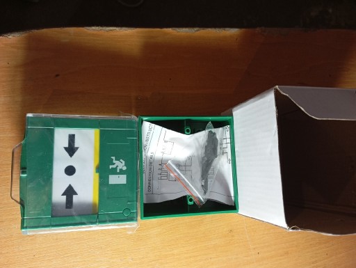 Zdjęcie oferty: Nowy przycisk awaryjnego otwarcia SCOT CP-12RG