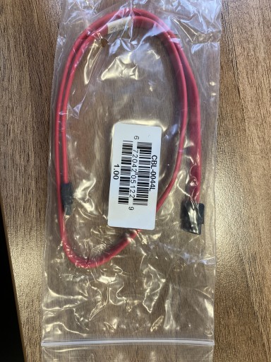 Zdjęcie oferty: Supermicro SATA Cable (2Ft.) kabel SATA 0,6 m