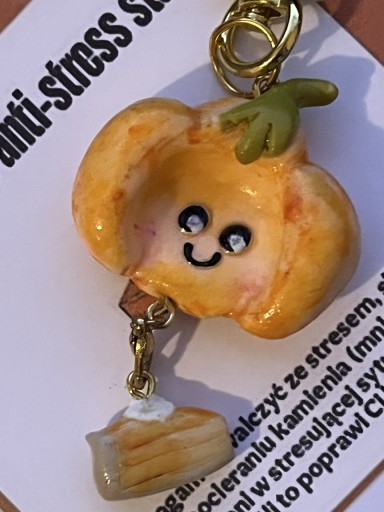 Zdjęcie oferty: Brelok dynia i ciasto Worry stone handmade z TikTok prezent antystresowy