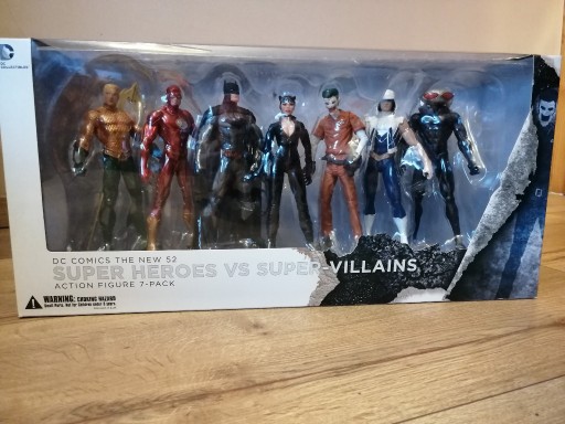 Zdjęcie oferty: zestaw figurek The New 52: Super Heroes Villains