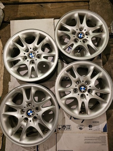 Zdjęcie oferty: BMW felgi aluminiowe 17" styling 111