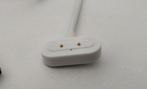 Zdjęcie oferty: 2 pin kabel magnetyczny do smartwatcha kąt prosty
