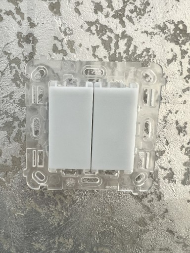 Zdjęcie oferty: Simon 54 Touch Łącznik Przycisk podwójny