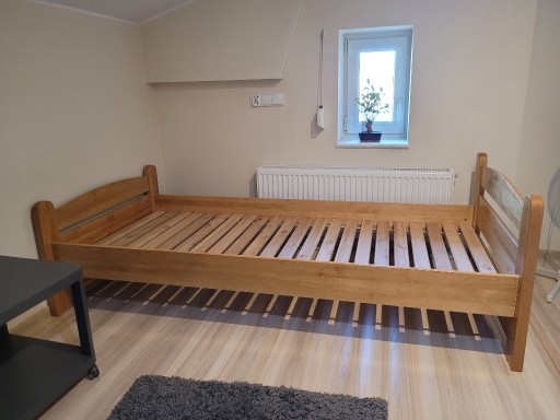 Zdjęcie oferty: drewniane łóżko 200x90cm