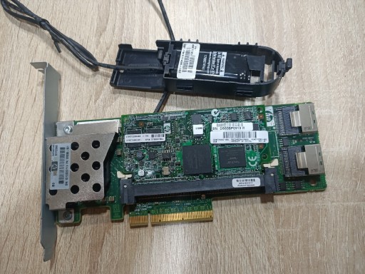 Zdjęcie oferty: Kontroler HP SmartArray P410 RAID SAS SATA PCI-E