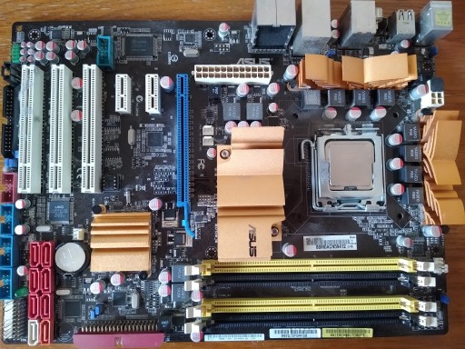 Zdjęcie oferty: Płyta główna ASUS z procesorem Pentium 2.8GHz