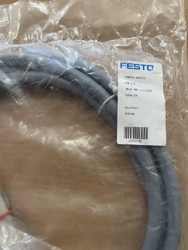 Zdjęcie oferty: Festo kabel przyłączeniowy VMPA-KMS1 24-2,5 