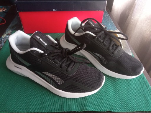 Zdjęcie oferty: Buty Reebok Energylux 2.0 w rozmiarze 38.5 adidasy