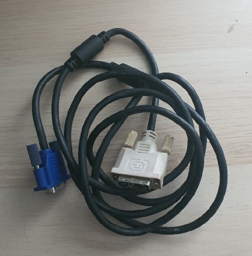 Zdjęcie oferty: DVI do VGA kabel