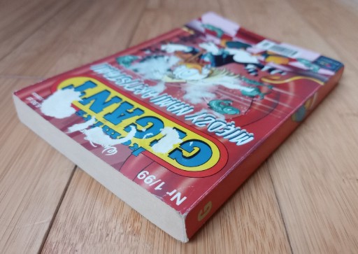 Zdjęcie oferty: Gigant komiks 1/99 Między nami artystami