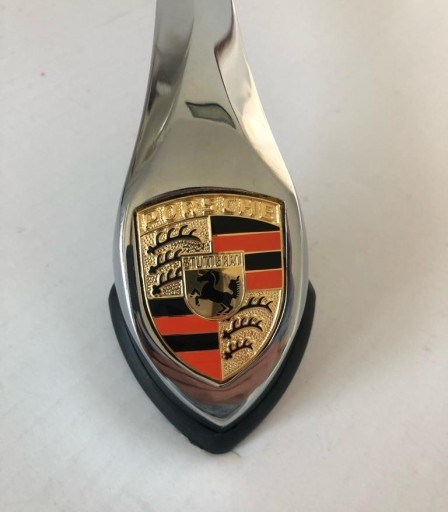 Zdjęcie oferty: Porsche 356 - uchwyt maski /bez znaczka