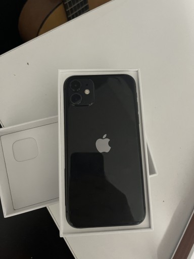 Zdjęcie oferty: iPhone 11 64gb nowa bateria