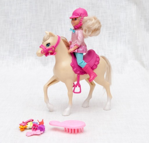 Zdjęcie oferty: Lalka Chelsea i Kucyk Barbie w Krainie Kucyków