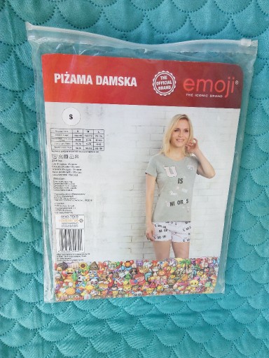 Zdjęcie oferty: PIŻAMA DAMSKA EMOJI  rozmiar S   dwuczęściowa NOWA