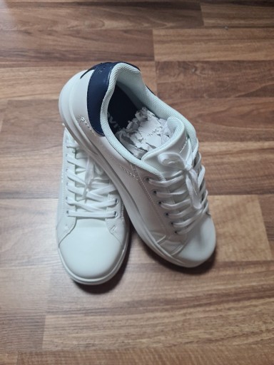 Zdjęcie oferty: Levi's buty sportowe trampki sneakersy damskie Bia