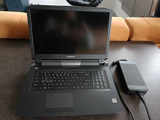Zdjęcie oferty: Laptop Hyperbook x77 32GB RAM |2080| i7-9700KF 