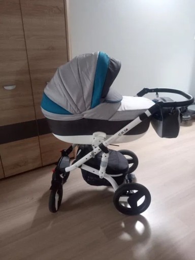 Zdjęcie oferty: Wózek dzięcięcy Babe Boss Cr 7 2w1 + dodatki do wózka