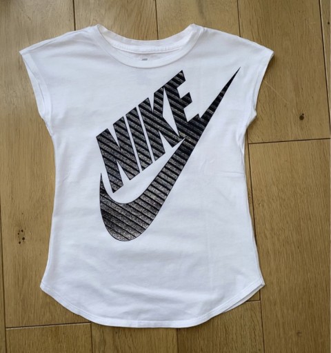 Zdjęcie oferty: Koszulka/t-shirt Nike r.122