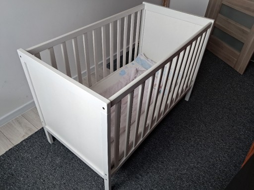 Zdjęcie oferty: łóżko dziecięce IKEA SUNDVIK 60x120 mm + materac IKEA Krummelur +ochraniacz