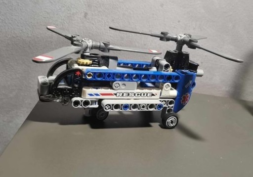 Zdjęcie oferty: LEGO Technic Twin-rotor Helicopter 42020