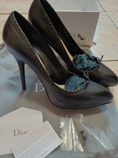Zdjęcie oferty: Czółenka Christian Dior rozmiar 42